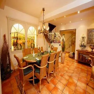 Boutique 3*