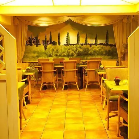 Boutique 3*